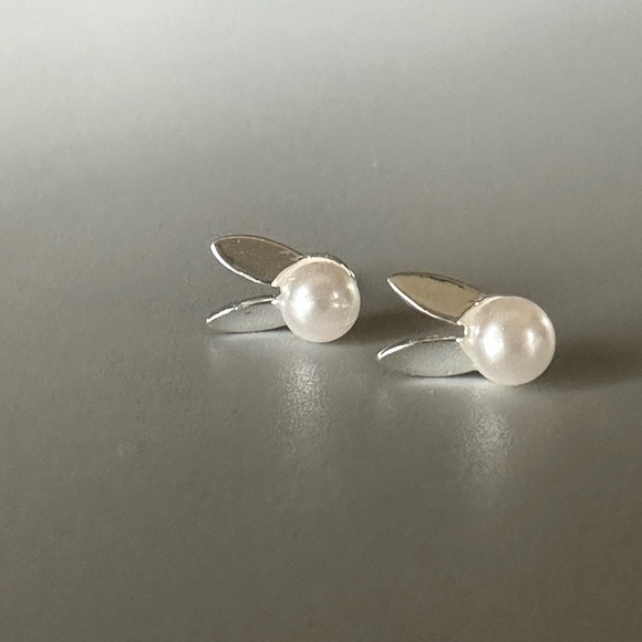 Sterling Silver Pearl Stud Bunny Ear Earrings - Picture 7 of 8